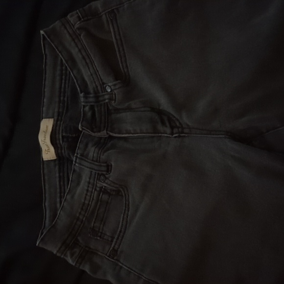 Jeans - Picture 3 of 4